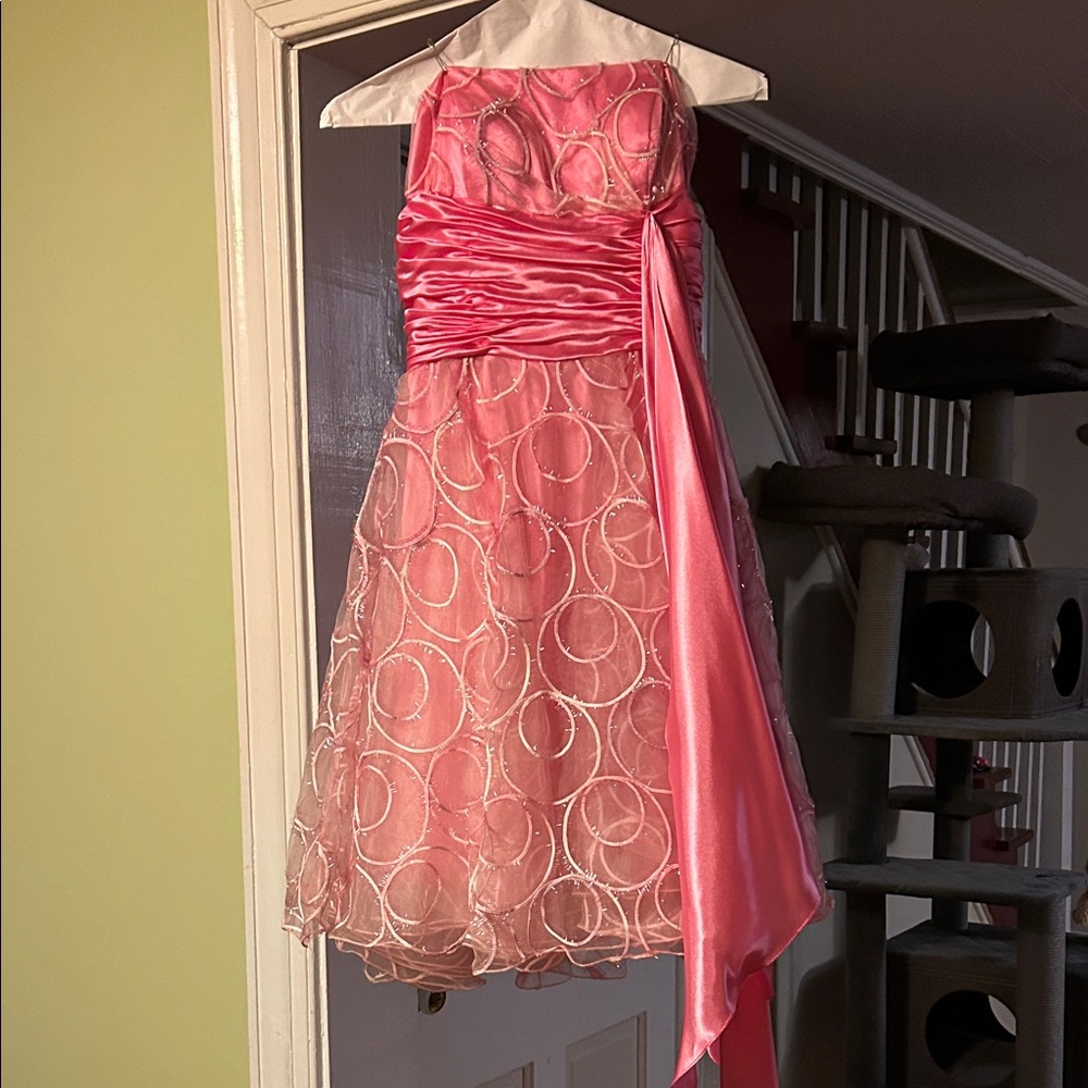 Chic Strapless Pink Dress